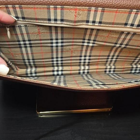 BURBERRYS VINTAGE Chestnut Brown Leather Clutch Bag - Picture 7 of 12